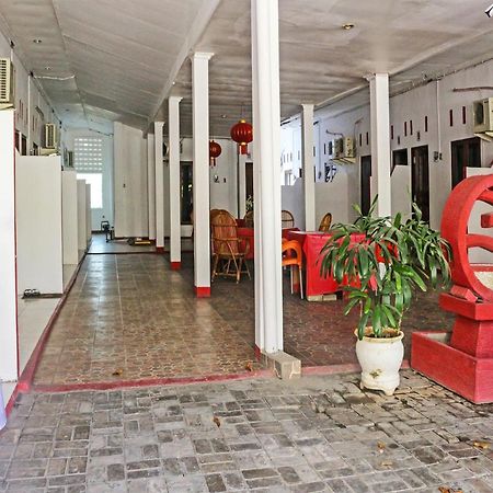 Oyo 91416 Puri 88 Homestay クパン エクステリア 写真