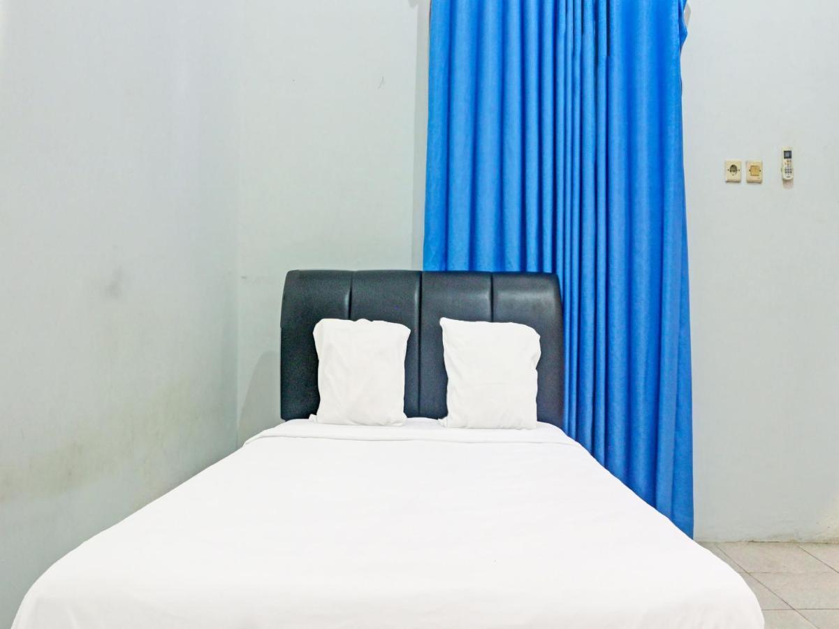 Oyo 91416 Puri 88 Homestay クパン エクステリア 写真