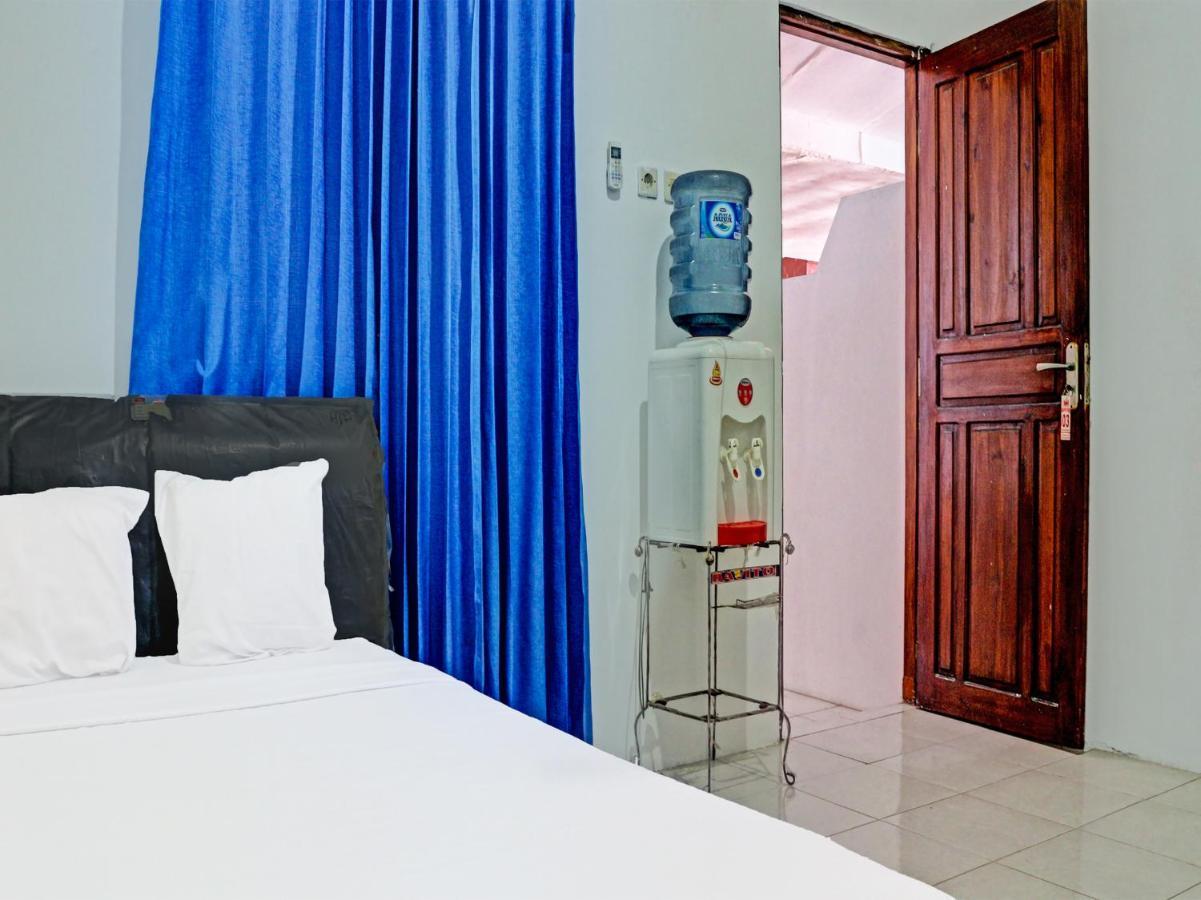Oyo 91416 Puri 88 Homestay クパン エクステリア 写真